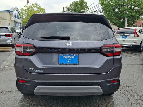 Used 2024 Honda Pilot EX-L image 5