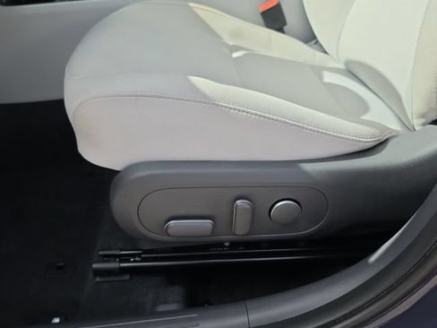 Used 2025 Hyundai Kona SEL FWD image 20