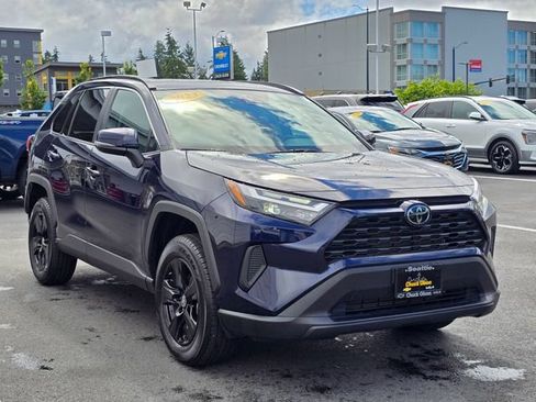 Used 2023 Toyota RAV4 XLE w/ Convenience Package AWD/4WD image 8