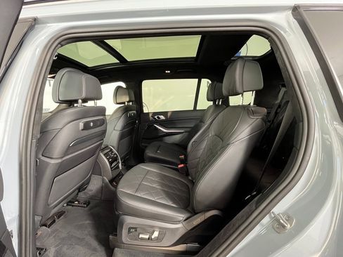 Certified 2024 BMW X7 xDrive40i w/ M Sport Package image 17