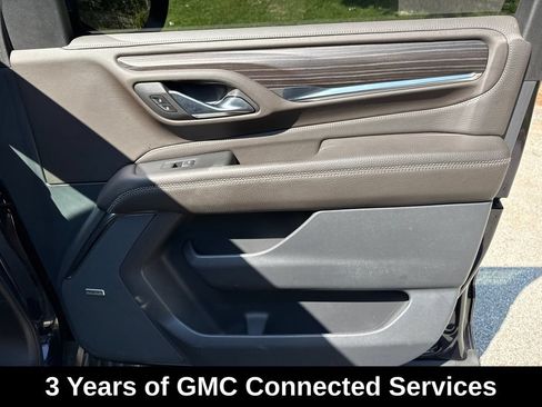 Used 2023 GMC Yukon Denali w/ Denali Reserve Package AWD/4WD image 38