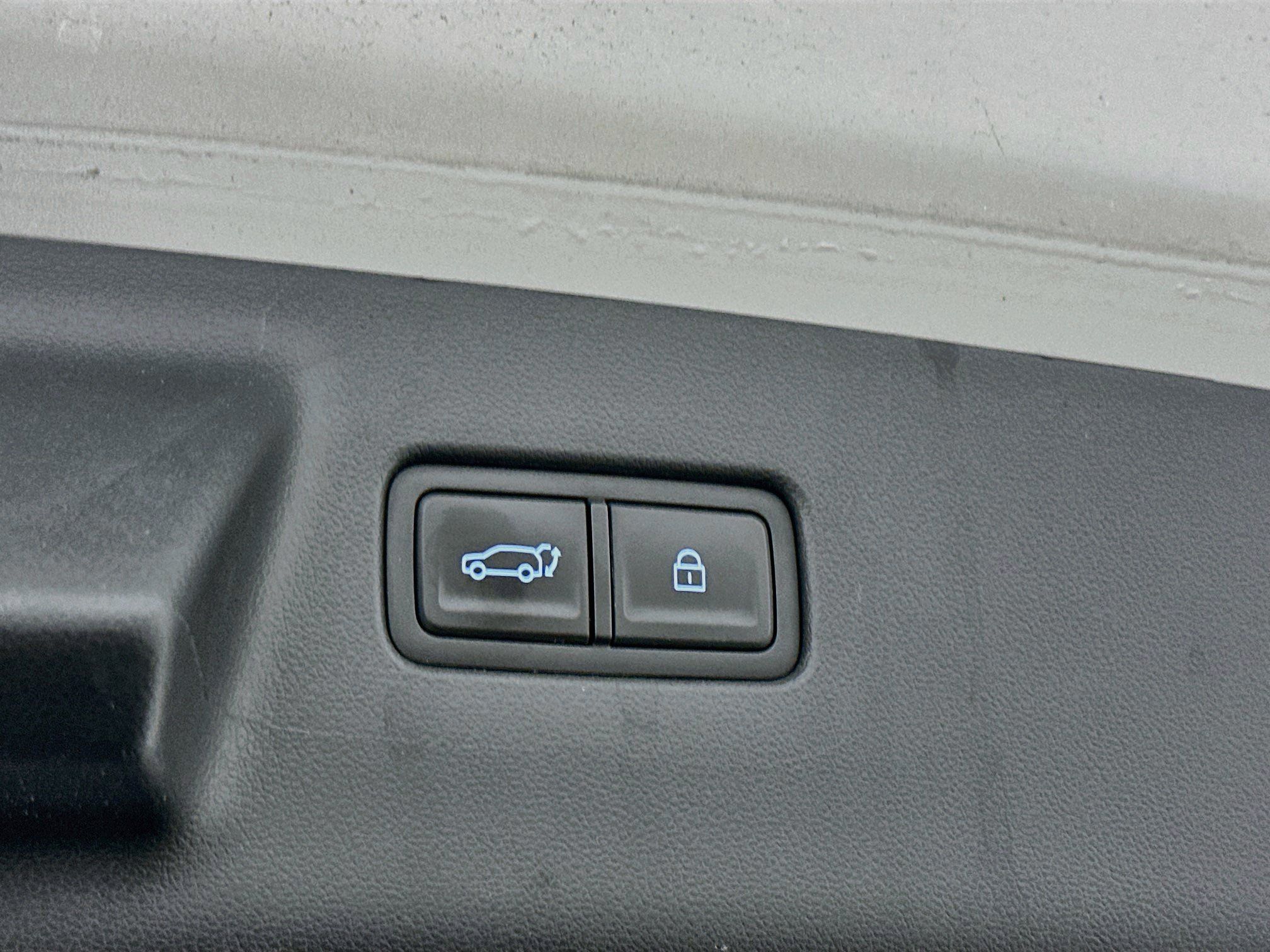 Used 2024 Hyundai Santa Fe SEL AWD/4WD image 32