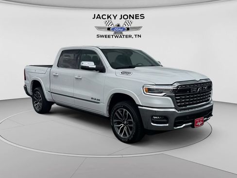 Used 2025 RAM 1500 Limited AWD/4WD image 7