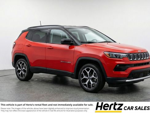Used 2025 Jeep Compass Limited image 1