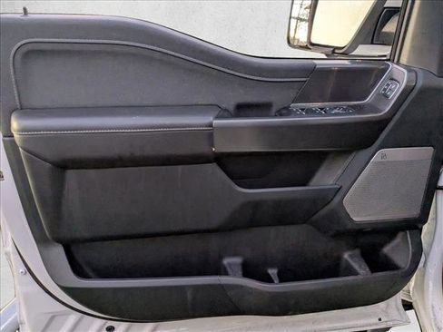 Used 2025 Ford F150 Lariat w/ Equipment Group 501A Mid image 13