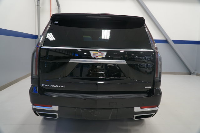 Used 2026 Cadillac Escalade ESV Luxury w/ LPO, Floor Liner Package AWD/4WD image 5