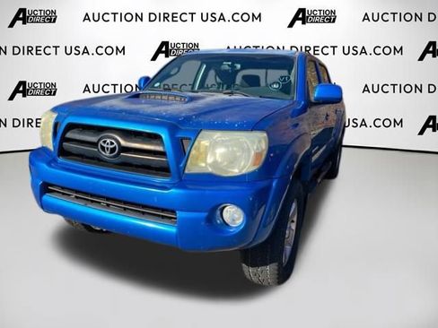 Used 2005 Toyota Tacoma PreRunner image 10