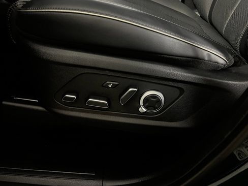 Used 2025 Hyundai Palisade Calligraphy image 24