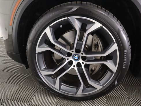 Certified 2024 BMW X5 xDrive50e w/ Premium Package image 31