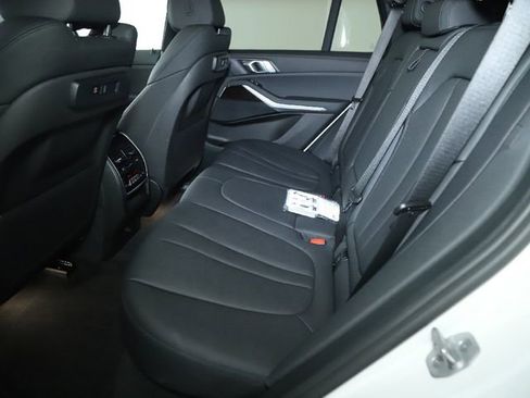 Used 2021 BMW X5 xDrive40i w/ Convenience Package image 30