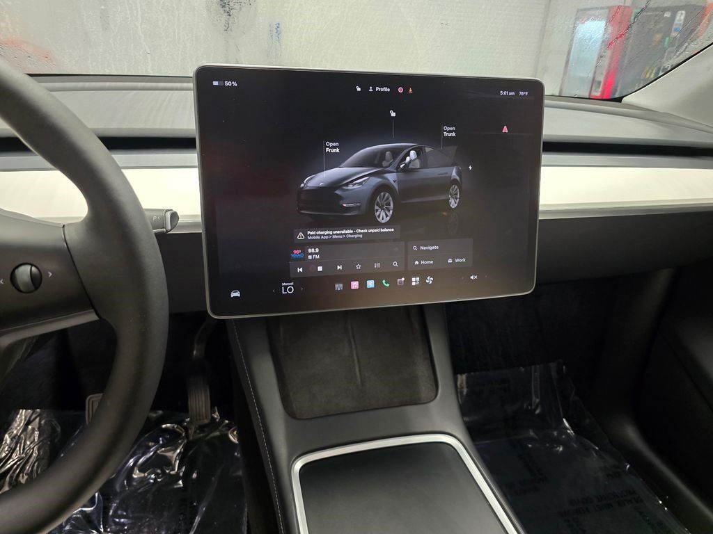 Used 2024 Tesla Model Y Long Range AWD/4WD image 25