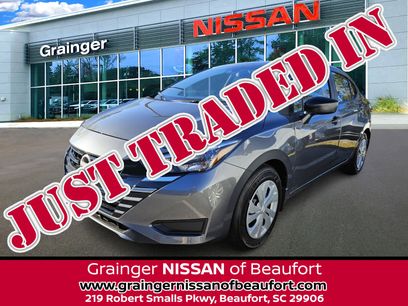 Used 2025 Nissan Versa S w/ Trunk Package