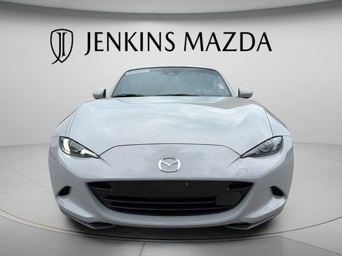 Used 2025 MAZDA MX-5 Miata RF Grand Touring RWD image 3
