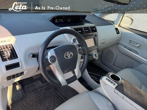 Used 2014 Toyota Prius V Five image 6