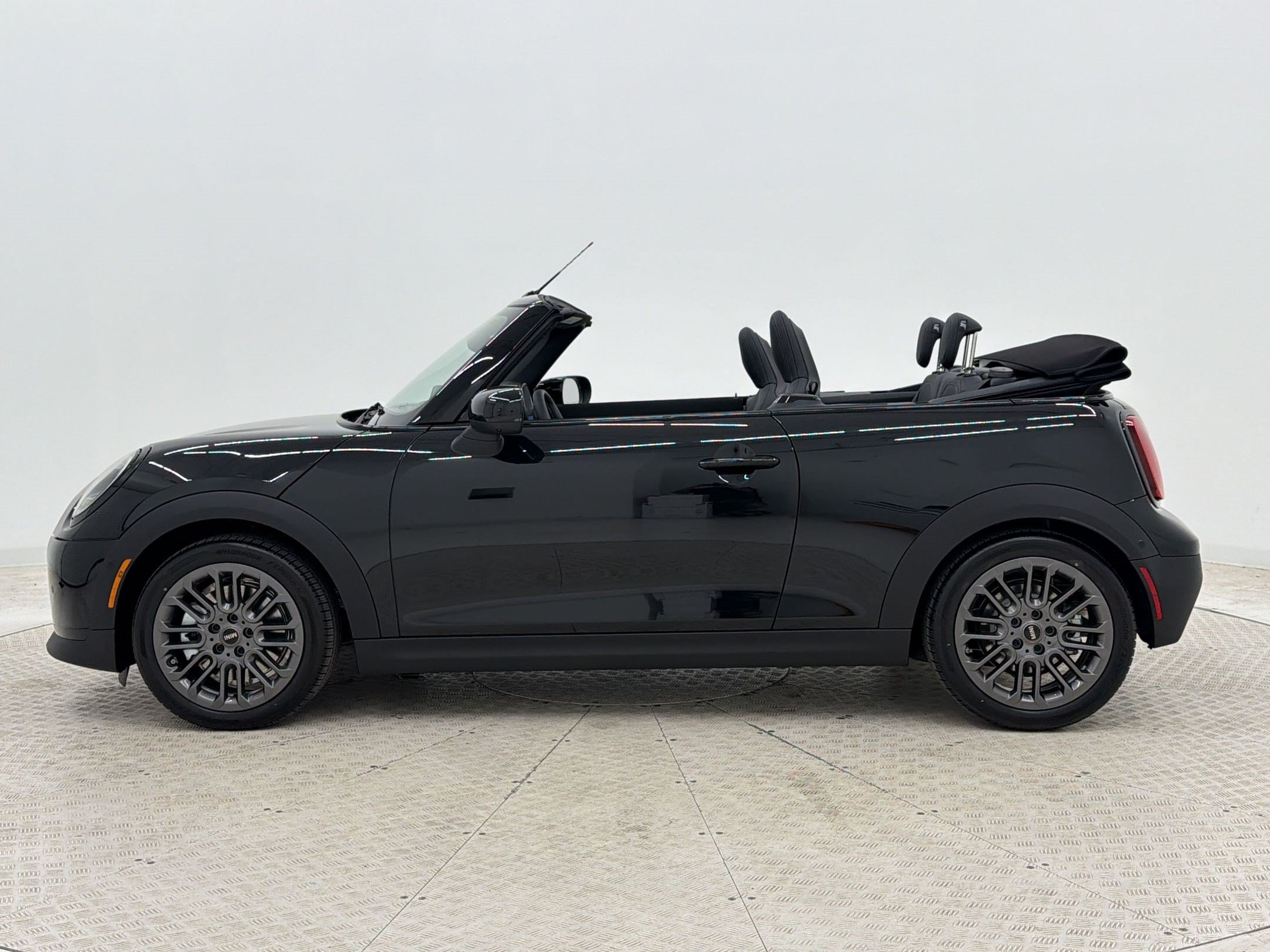 New 2026 MINI Cooper S FWD image 2