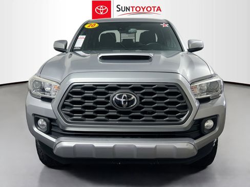 Used 2020 Toyota Tacoma TRD Sport AWD/4WD image 10