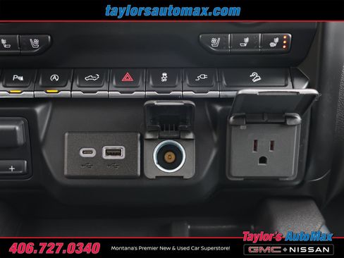 Used 2021 Chevrolet Silverado 1500 LTZ w/ Technology Package AWD/4WD image 29