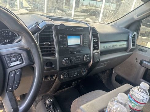 Used 2019 Ford F350 XLT image 21