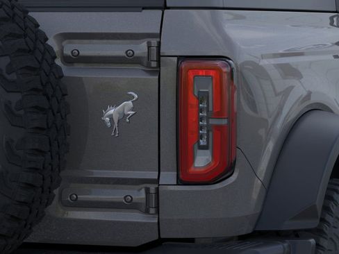 New 2025 Ford Bronco Badlands image 23