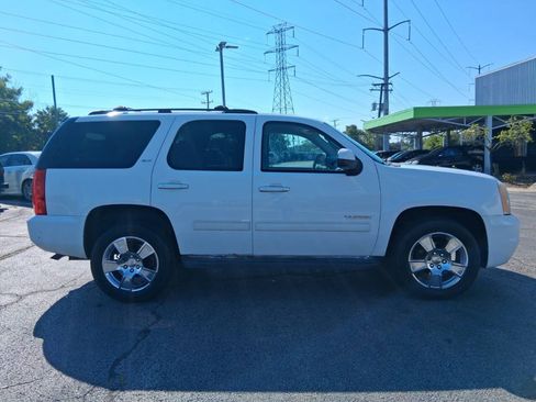 Used 2010 GMC Yukon SLT w/ SLT-2 Equipment Package AWD/4WD image 4