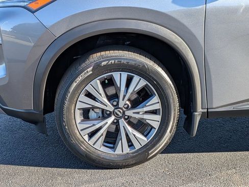 Certified 2023 Nissan Rogue SV image 10