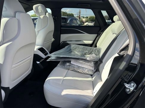 New 2025 Cadillac Lyriq Luxury image 13