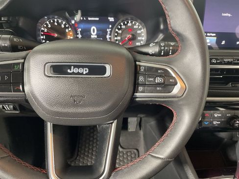 Used 2024 Jeep Compass Trailhawk AWD/4WD image 14