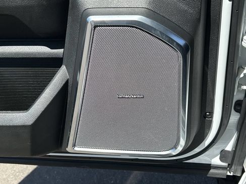Used 2025 RAM 2500 Laramie AWD/4WD image 24