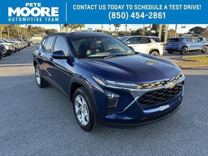 Used 2024 Chevrolet Trax LS w/ LS Convenience Package