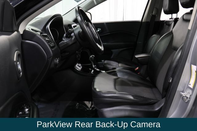 Used 2020 Jeep Compass Latitude FWD image 10