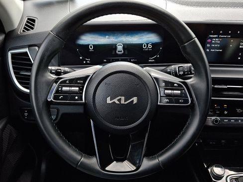 Used 2024 Kia Seltos EX AWD/4WD image 20