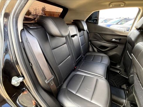 Used 2019 Buick Encore Essence image 17