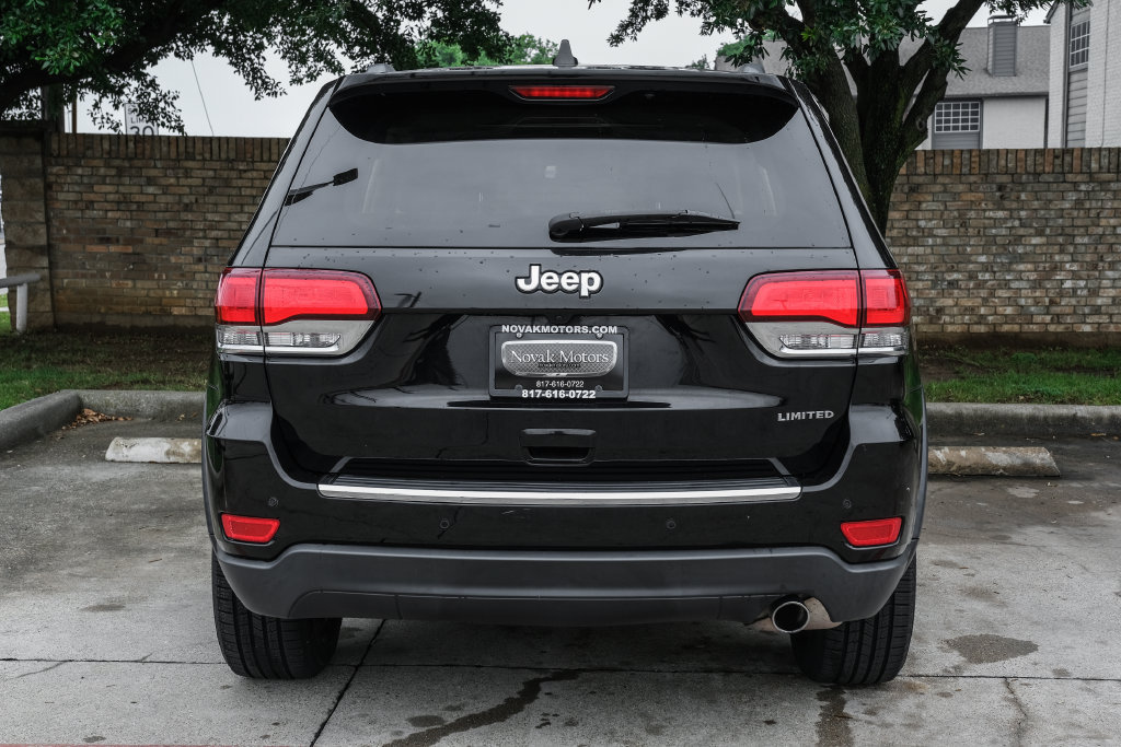 Used 2022 Jeep Grand Cherokee Limited w/ Tech Group RWD image 19