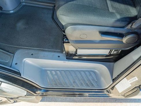 Used 2016 Mercedes-Benz Sprinter 3500 image 18