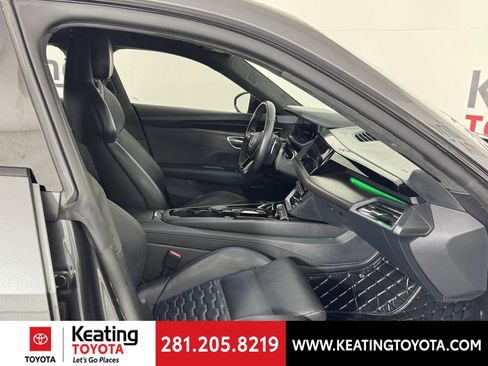 Used 2023 Audi RS e-tron GT w/ Carbon Performance Package image 19