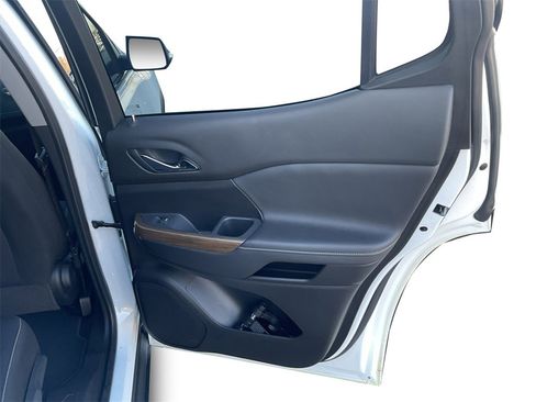 Used 2021 GMC Acadia SLE w/ Driver Convenience Package image 14