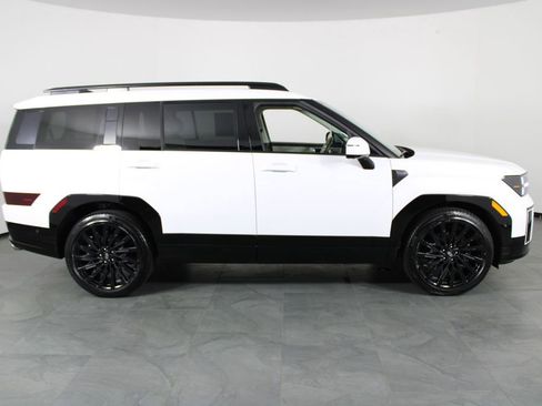 Used 2025 Hyundai Santa Fe Calligraphy image 14