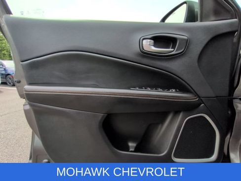 Used 2020 Jeep Compass Latitude AWD/4WD image 24