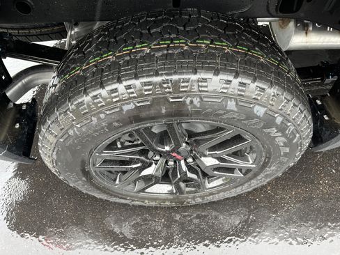 New 2026 GMC Sierra 1500 Elevation AWD/4WD image 33