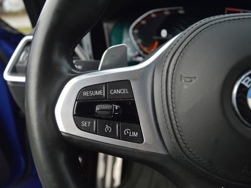 Used 2019 BMW 330i Sedan w/ M Sport Package image 15