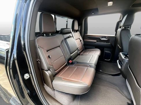 Used 2024 GMC Sierra 2500 Denali w/ Denali Reserve Package AWD/4WD image 20