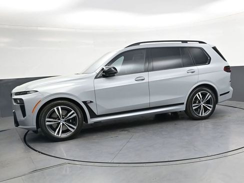 Used 2024 BMW X7 M60i AWD/4WD image 9