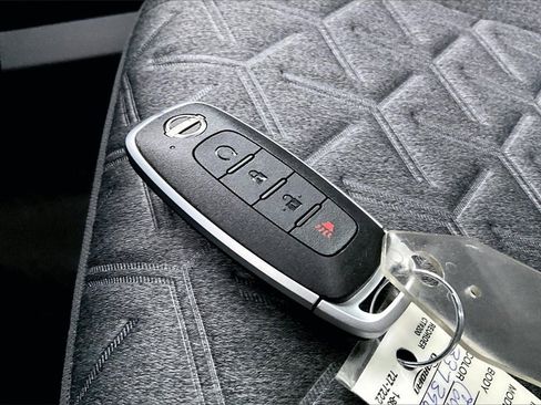 New 2026 Nissan Kicks SV w/ SV Premium Package image 33