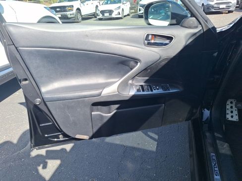Used 2012 Lexus IS 250 w/ F-Sport Pkg w/Summer Tires RWD image 12