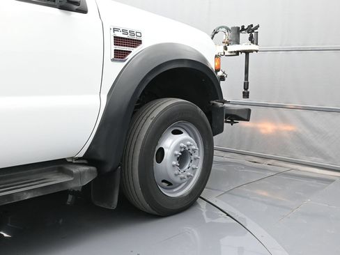 Used 2009 Ford F550 2WD Regular Cab Super Duty image 41
