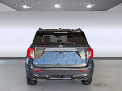 Certified 2023 Ford Explorer XLT w/ Equipment Group 202A image 9