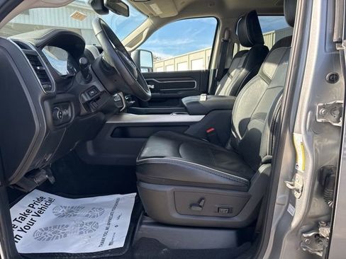 Used 2024 RAM 3500 Laramie AWD/4WD image 20