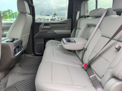 New 2026 Chevrolet Silverado 1500 LTZ w/ LTZ Premium Package AWD/4WD image 34