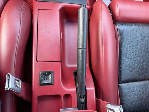 Used 1988 Ford Mustang GT image 13