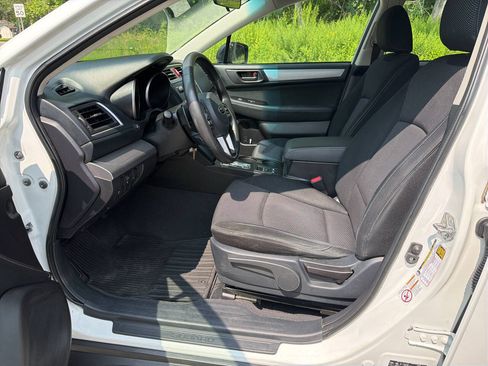 Used 2017 Subaru Outback 2.5i AWD/4WD image 19